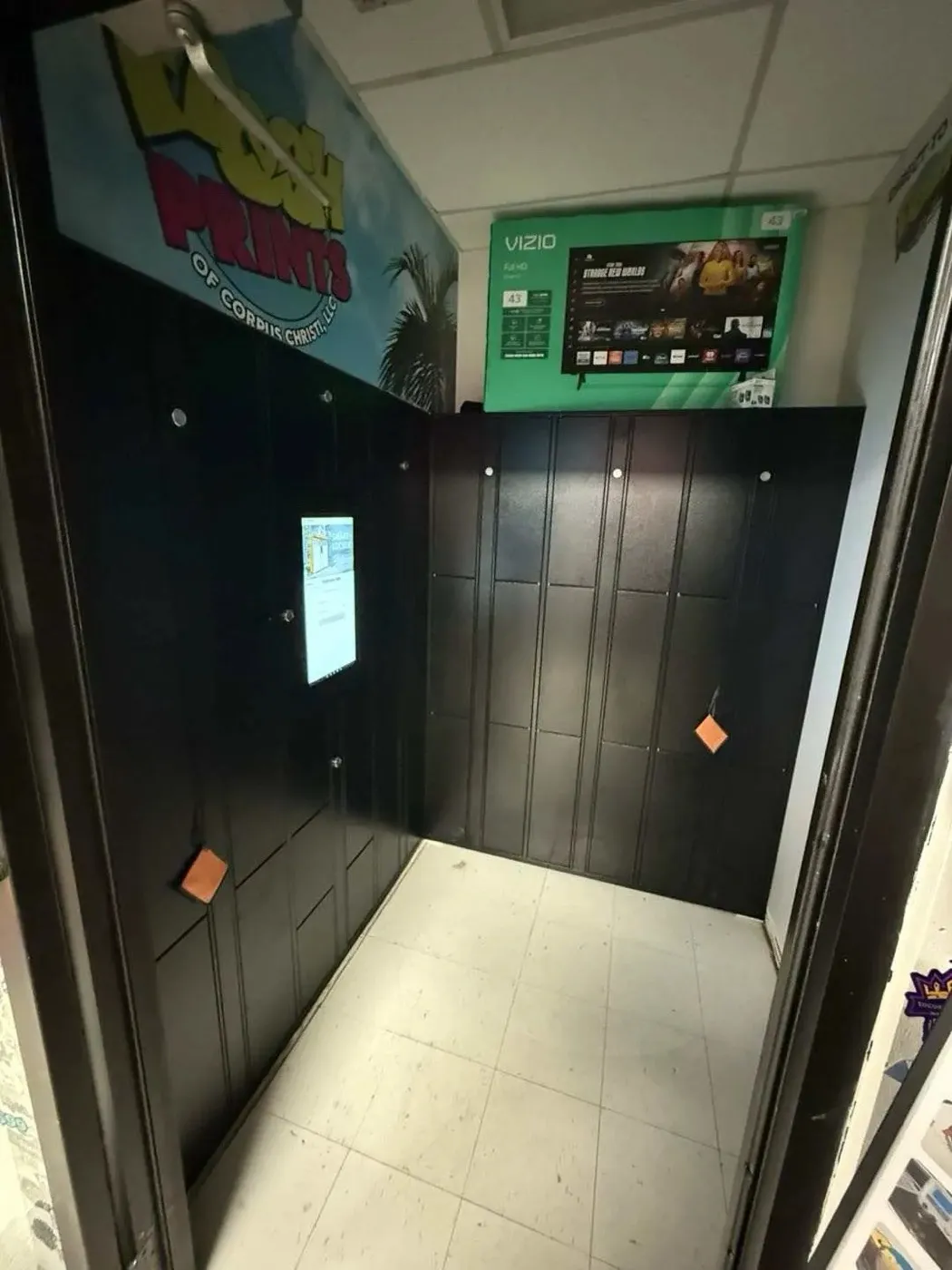 USA · Storage lockers